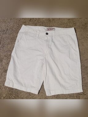 Arizona Jean Company Men’s White Flat-Front Cotton Shorts